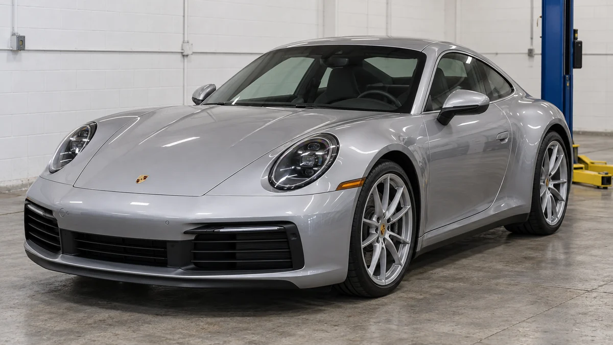 911
